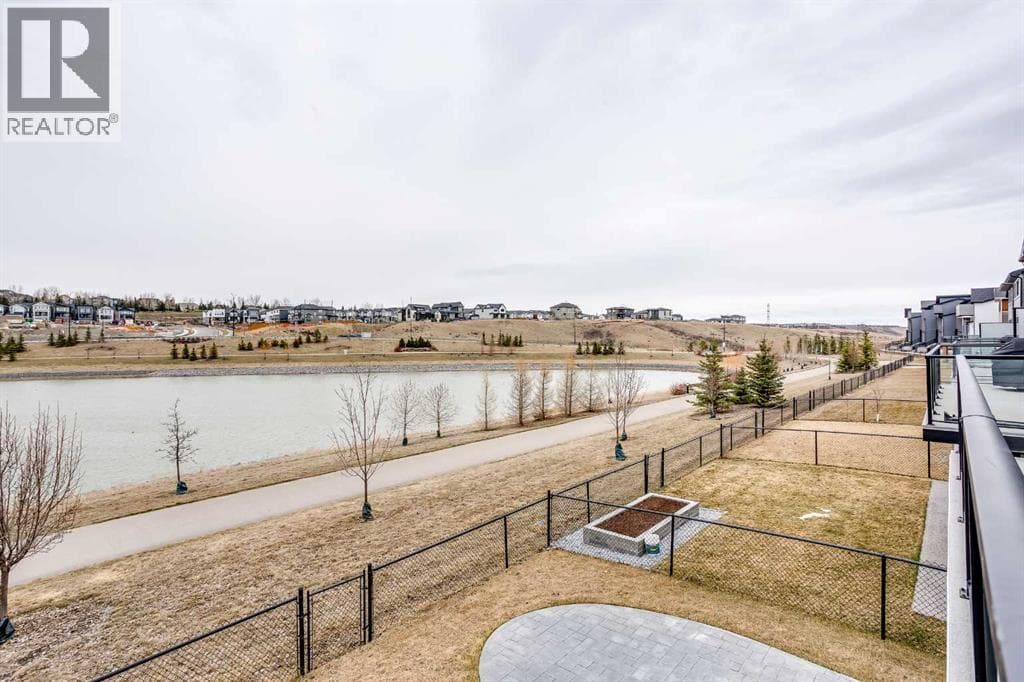 206 Rowley Way NW — photo 3