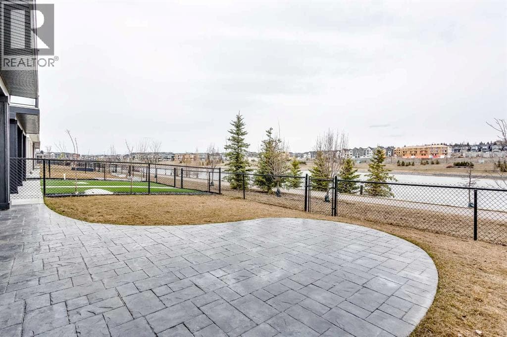 206 Rowley Way NW — photo 4