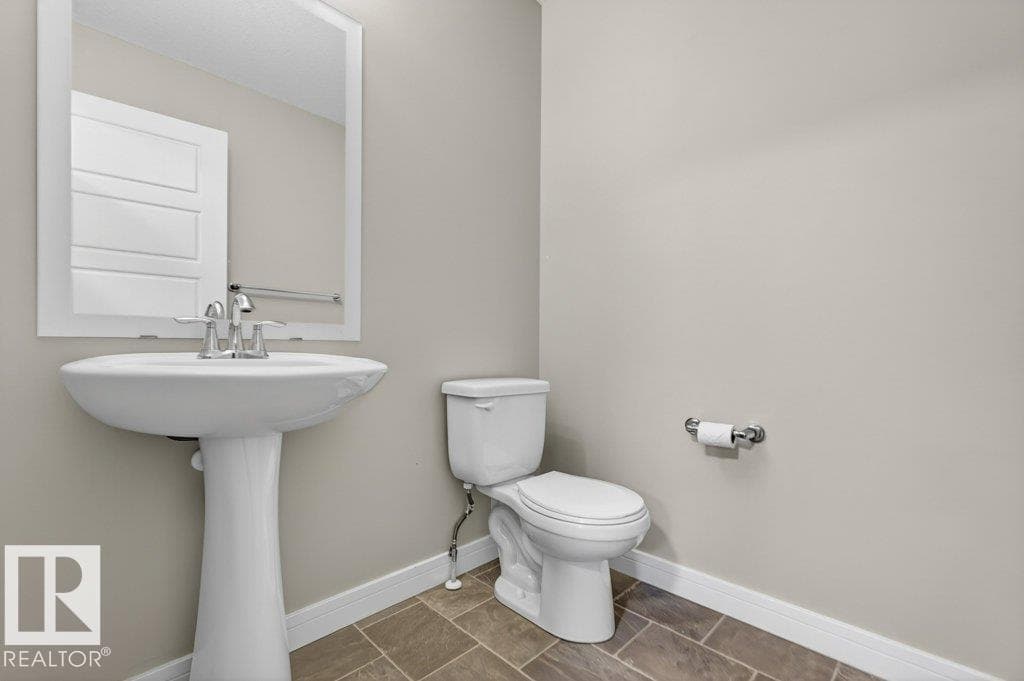 1363 ADAMSON DR SW — photo 4