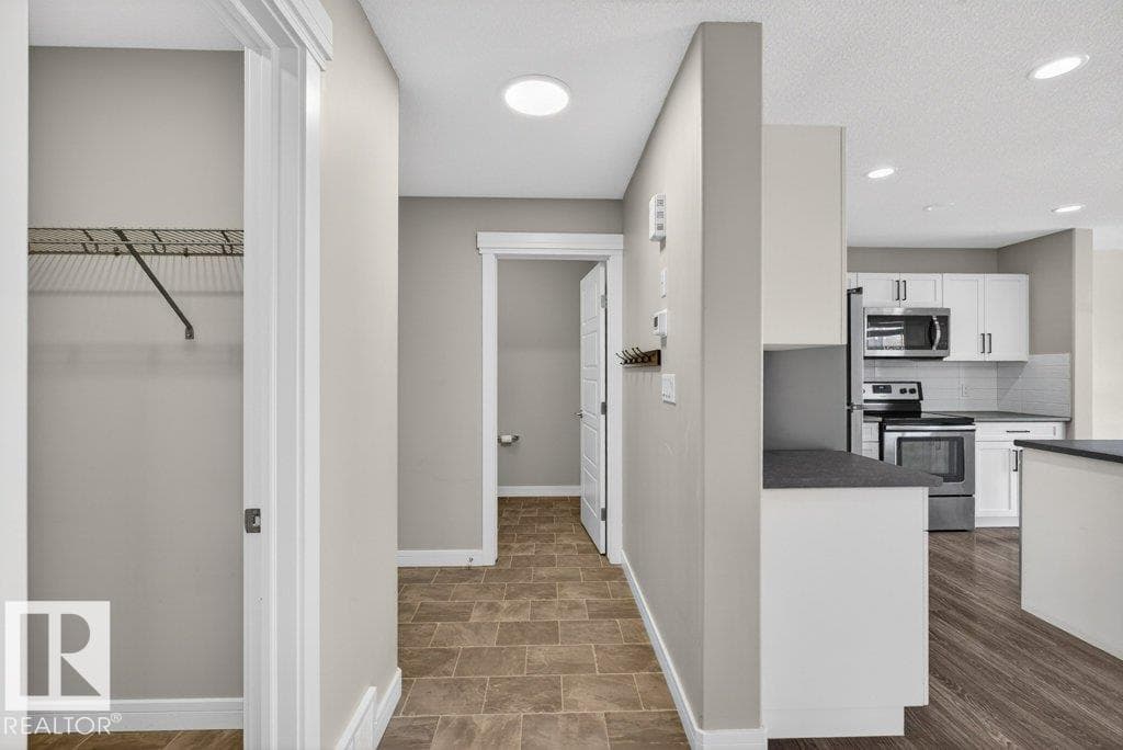 1363 ADAMSON DR SW — photo 3