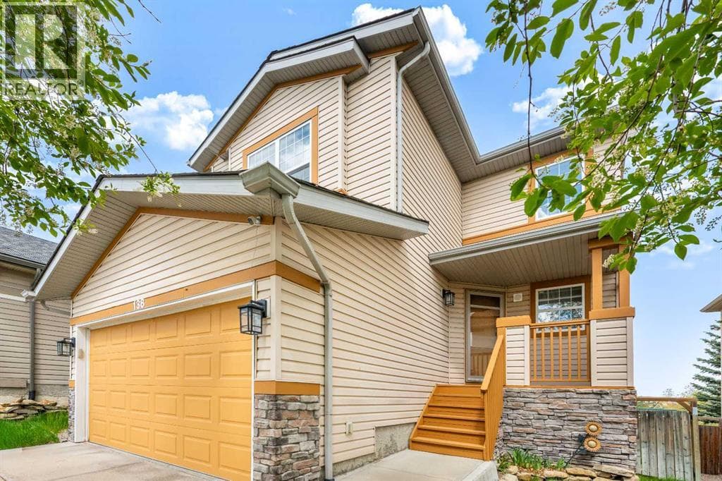 138 Panamount Crescent NW