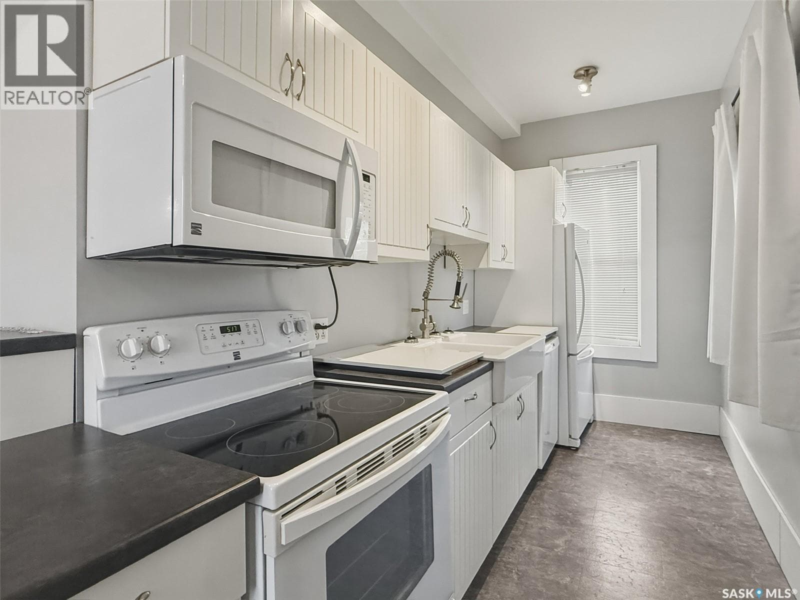 521 2nd AVENUE NE — photo 4
