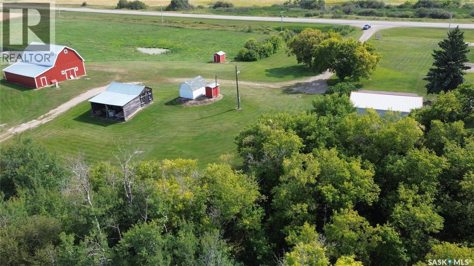 Modern Turn Key 15 Acre Farm — photo 2