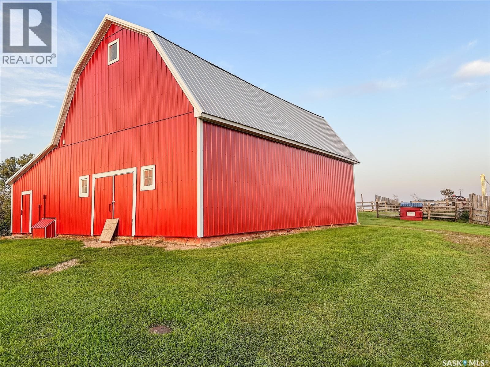Modern Turn Key 15 Acre Farm — photo 5