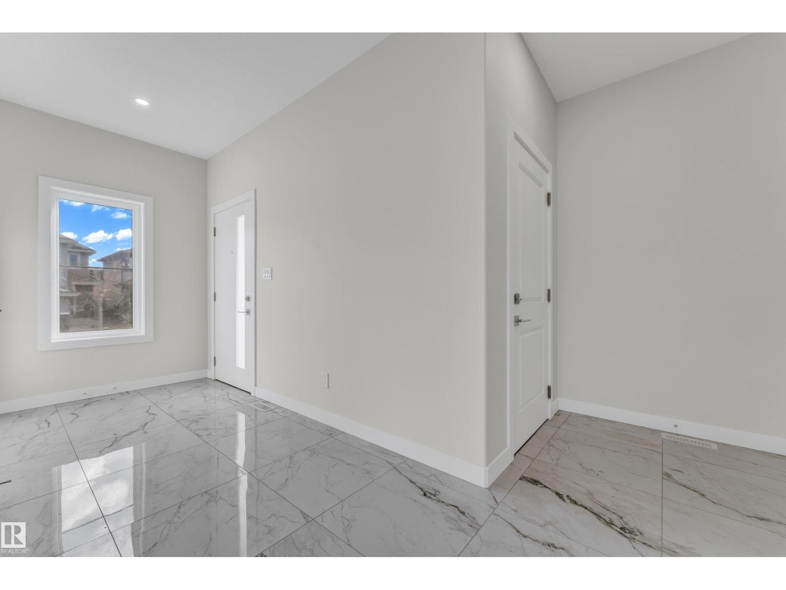 12603 44 ST NW — photo 5