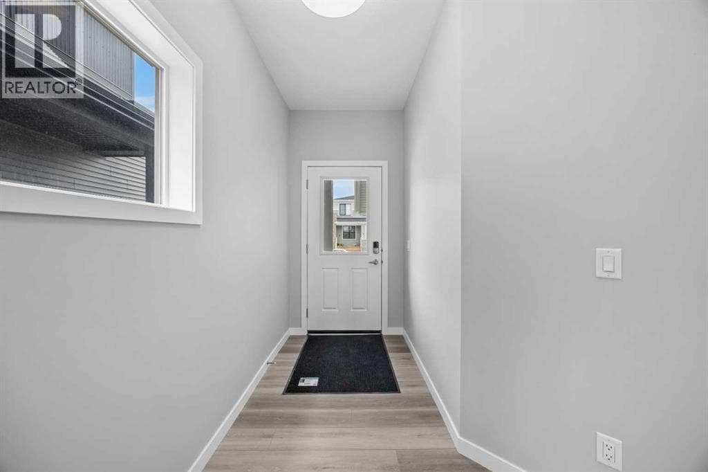 74 Lucas Place NW — photo 3