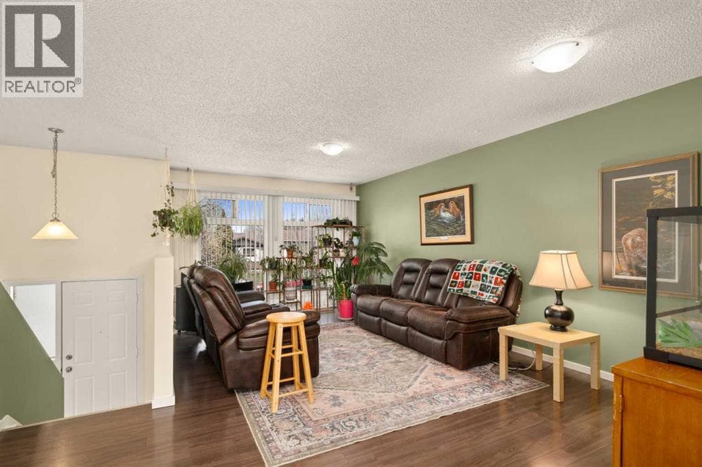 75 Bedford Drive NE — photo 3