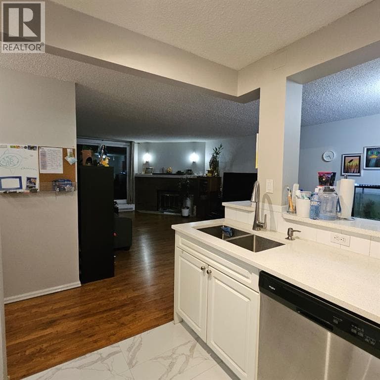 203, 511 56 Avenue SW — photo 5