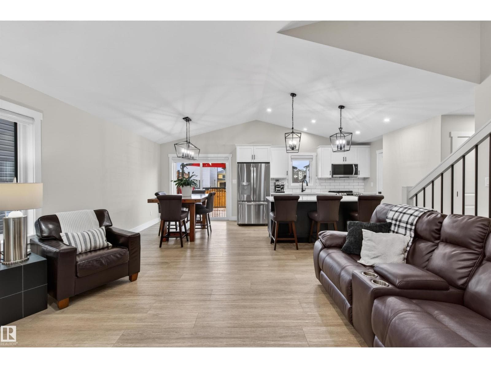 309 Waterton WY — photo 3