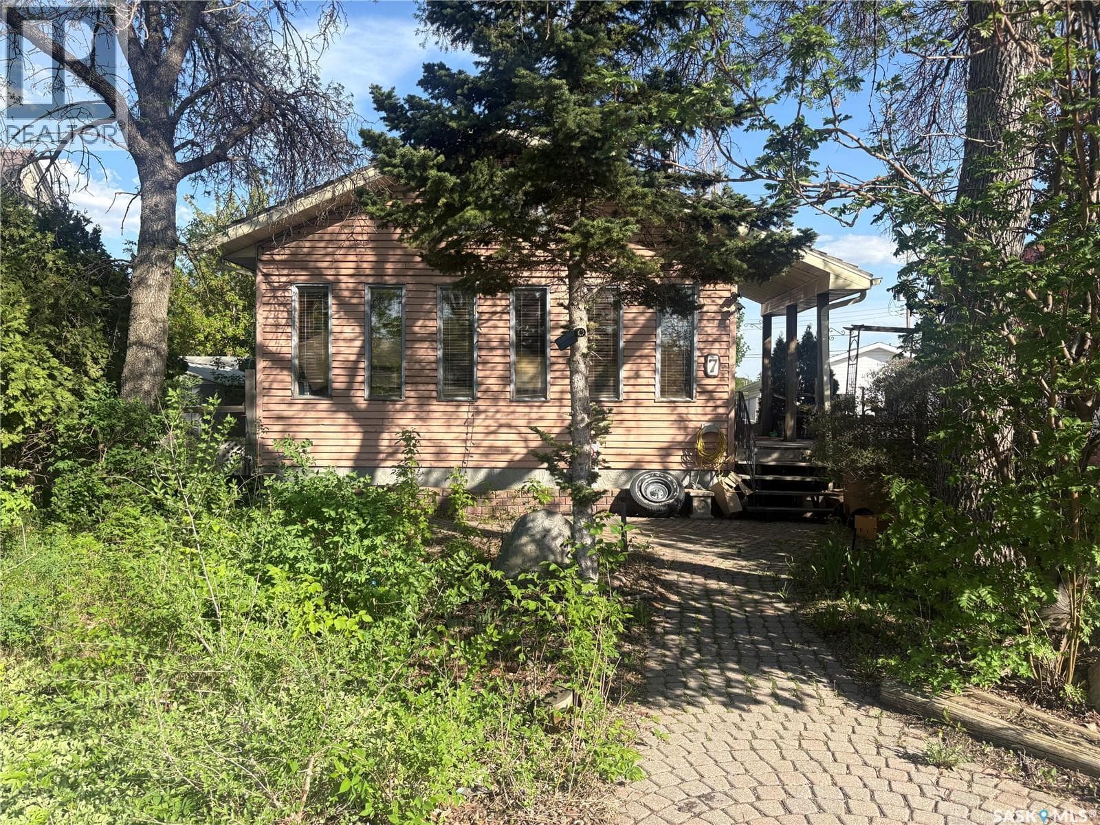 7 Charles CRESCENT