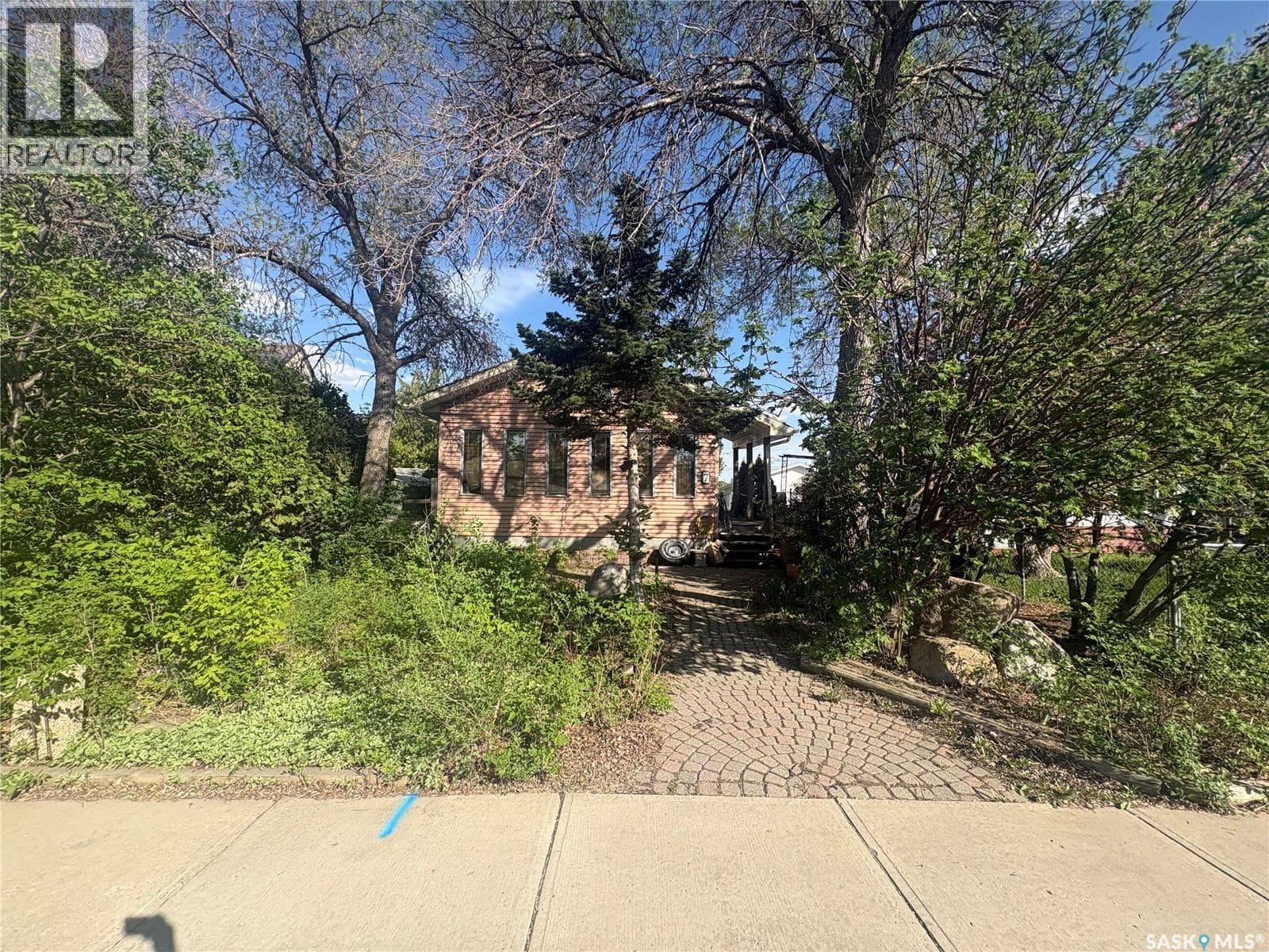 7 Charles CRESCENT — photo 2