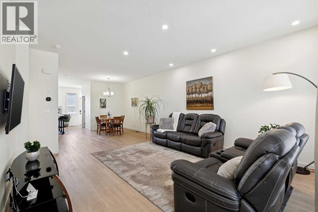 87 Setonstone Landing SE photo 5