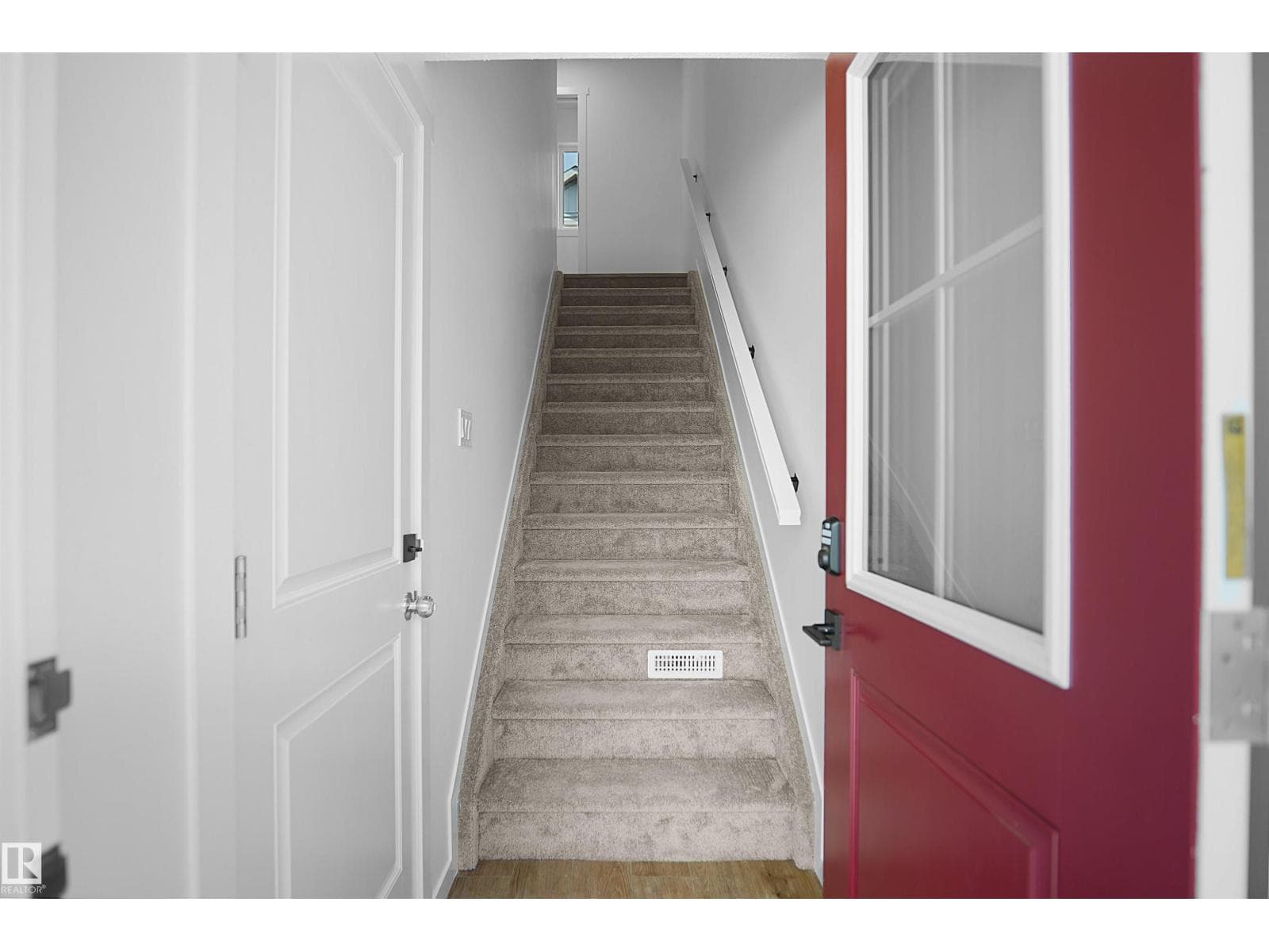 #68 525 SECORD BV NW — photo 2