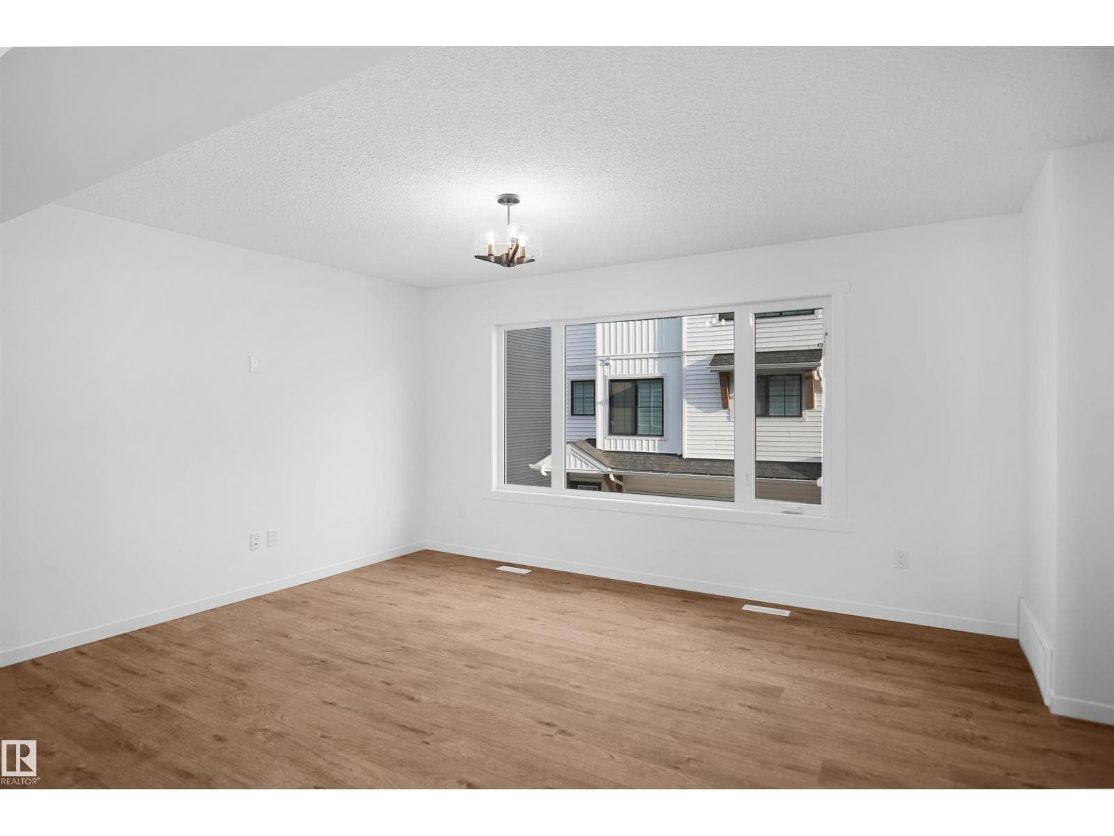 #68 525 SECORD BV NW — photo 4