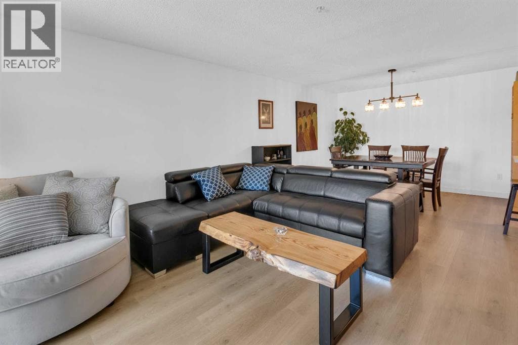 2212, 2212 Tuscarora Manor NW — photo 4