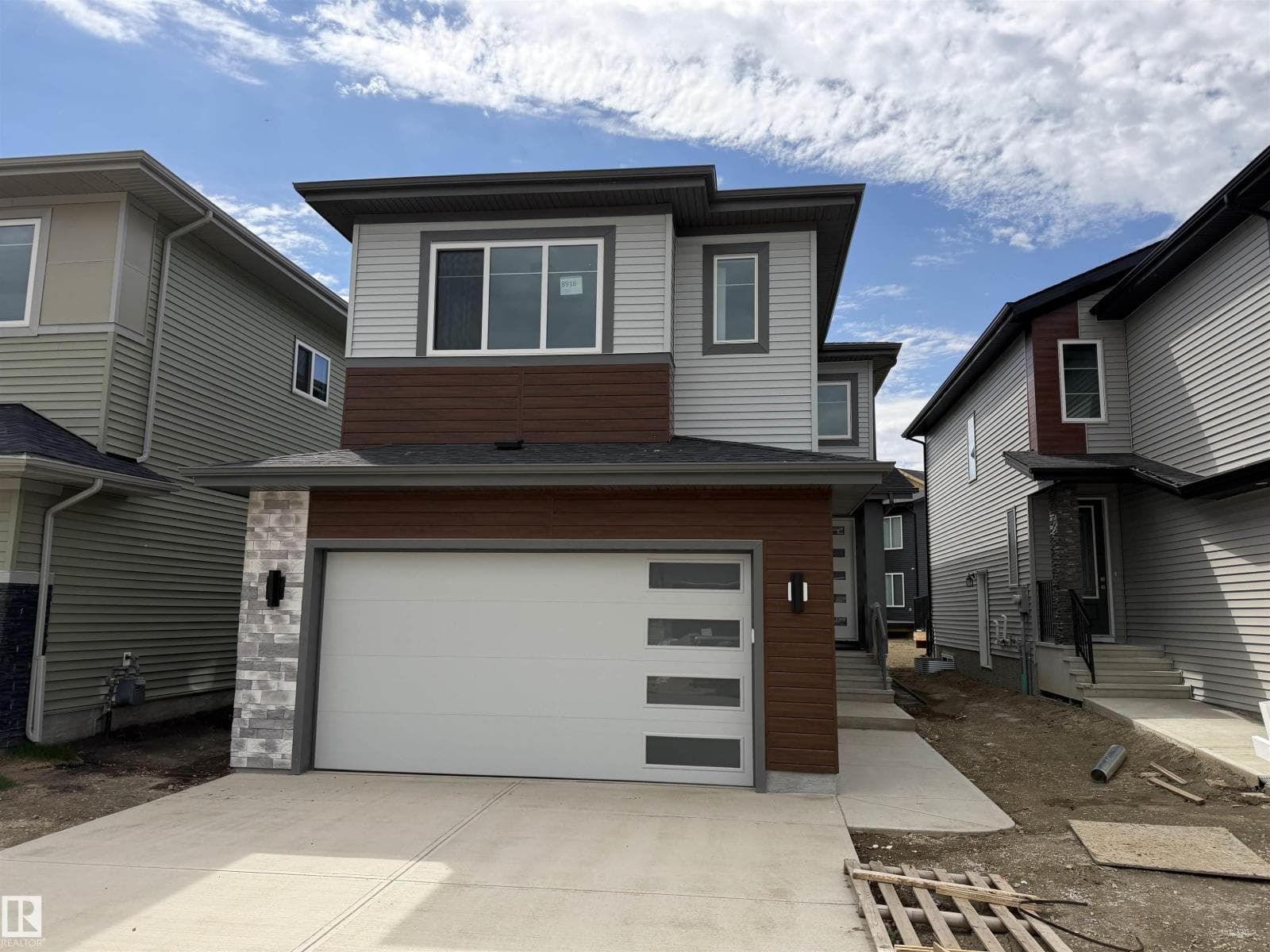 8916 MAYDAY WY SW — photo 3