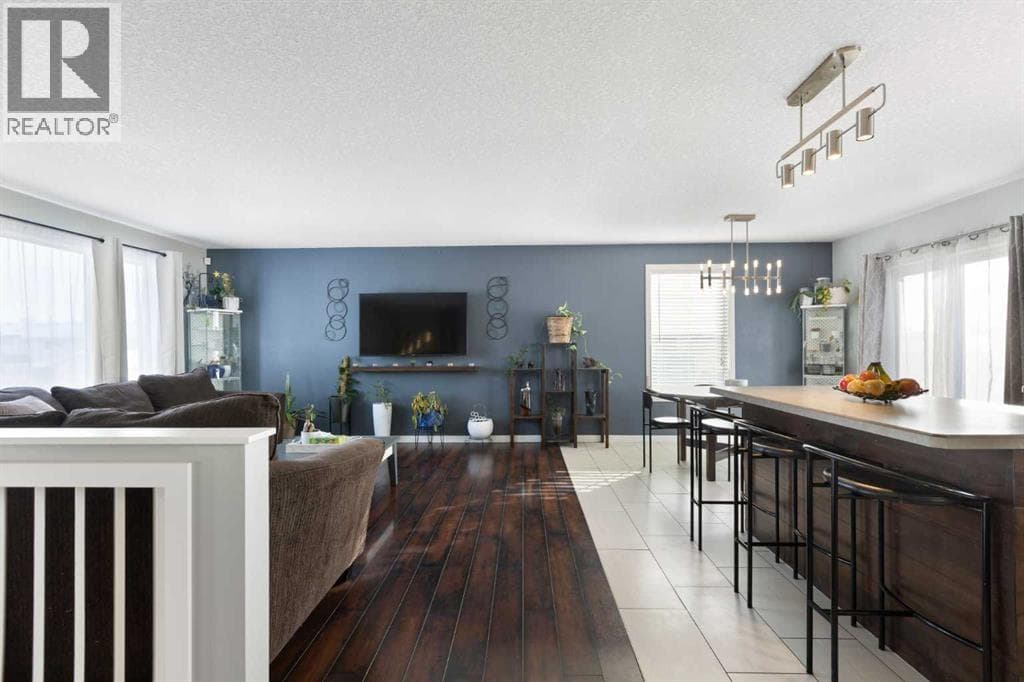 172 Rundlefield Crescent NE — photo 3