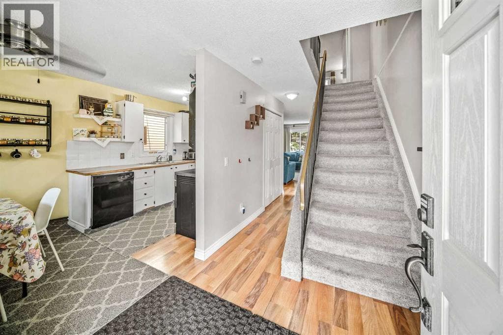 96 Mckinley Road SE — photo 5
