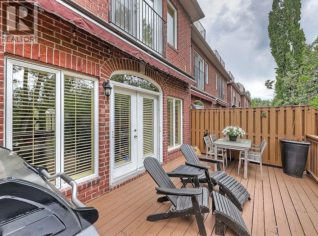 2423 Erlton Street SW — photo 5