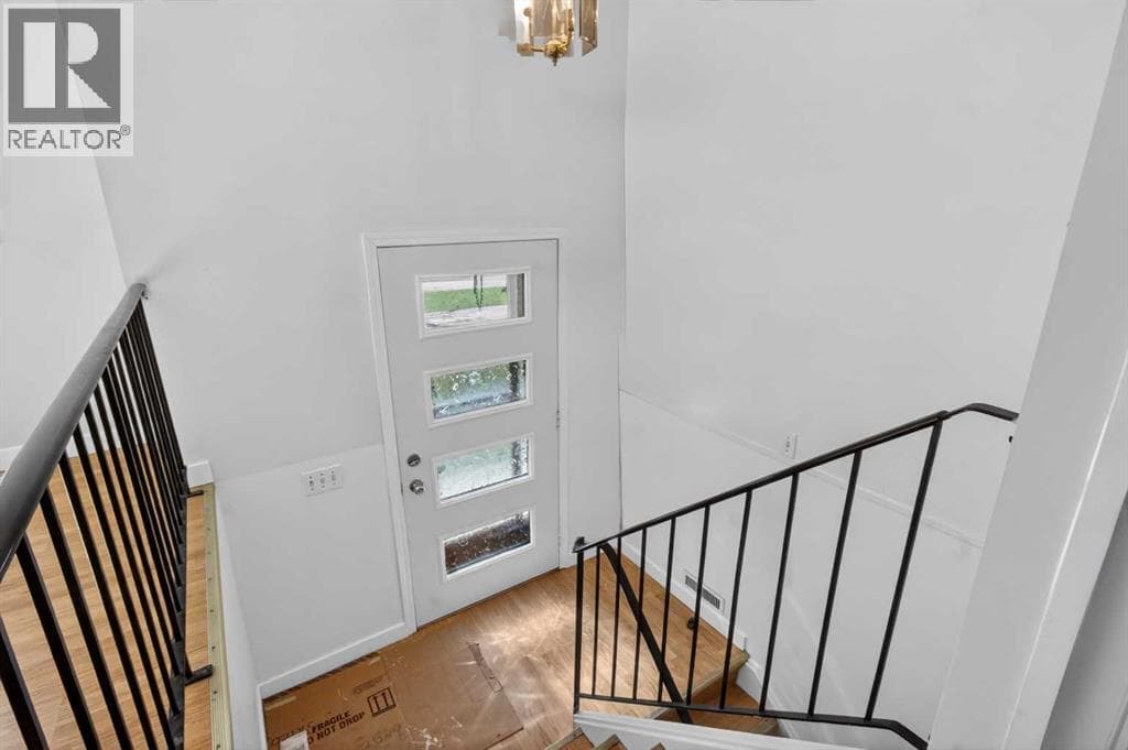 900 Abbeydale Drive NE — photo 2