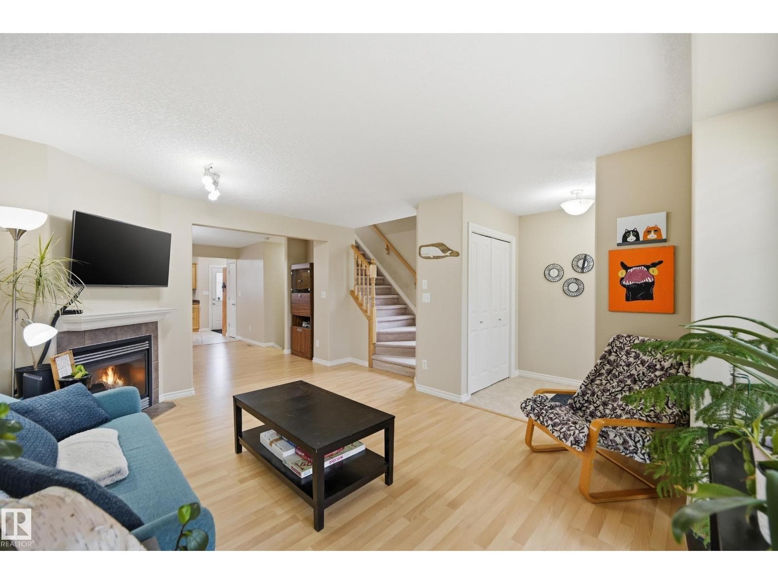 11337 76 AV NW — photo 4