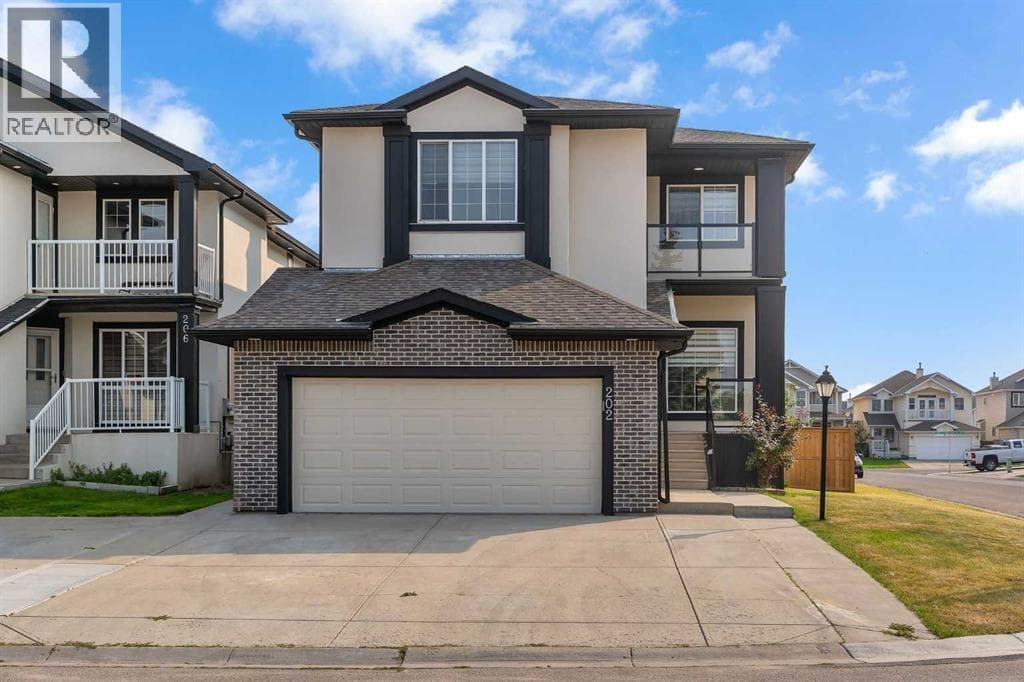 202 Coral Reef Manor NE — photo 2