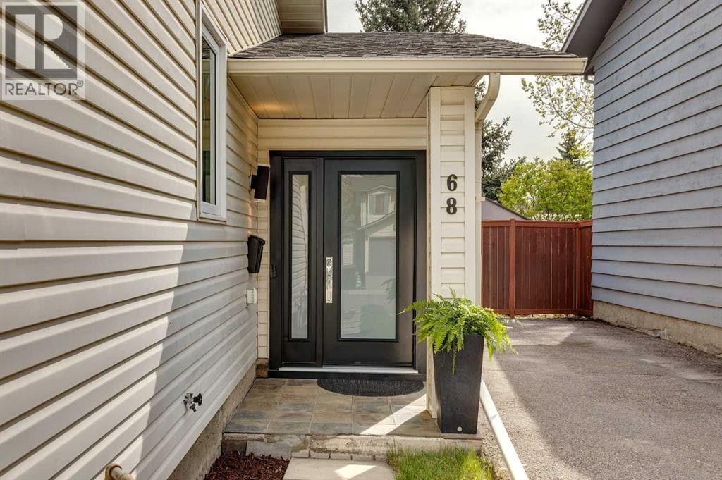 68 Woodmont Rise SW — photo 2