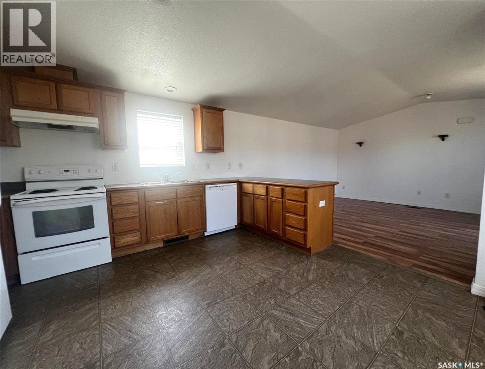 132 Prairie Sun COURT — photo 5