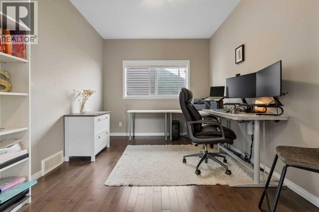 108 Sage Bank Crescent NW — photo 4
