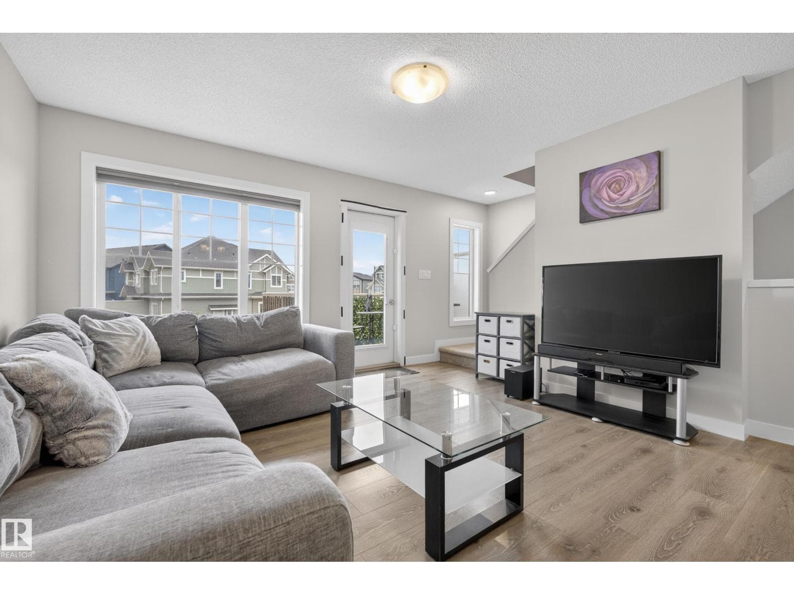 856 DANIELS WY SW
