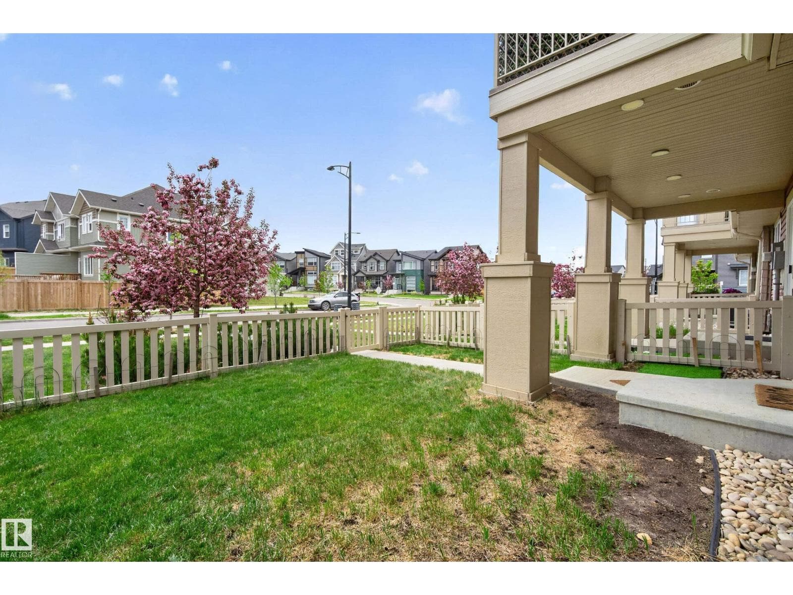 856 DANIELS WY SW — photo 4