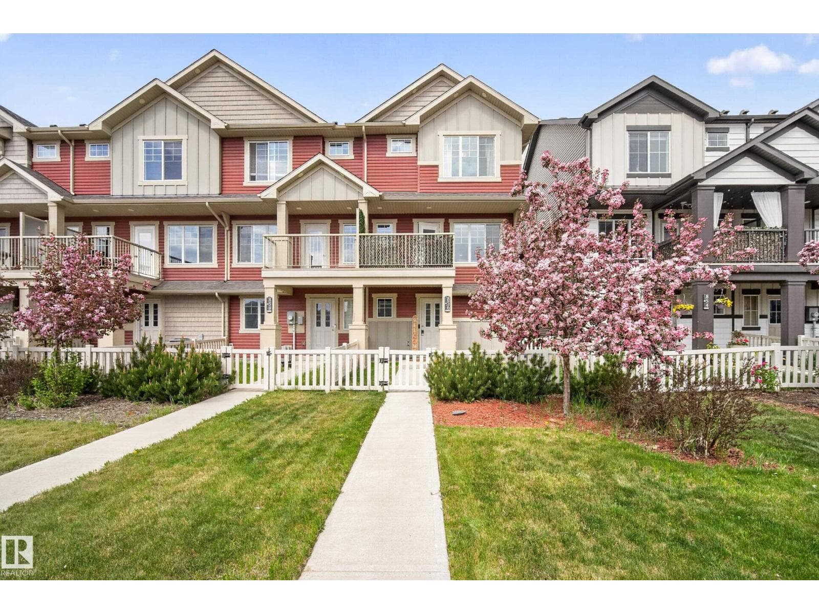 856 DANIELS WY SW — photo 2