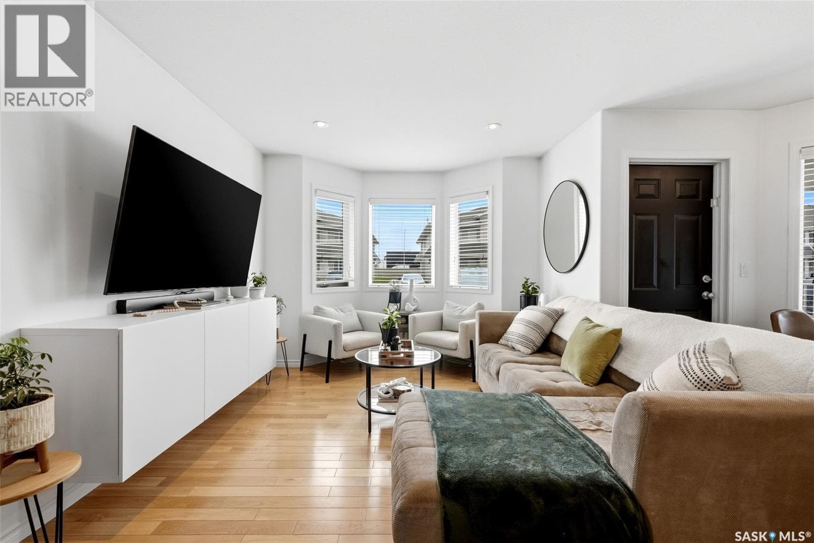 4042 Buckingham DRIVE — photo 4