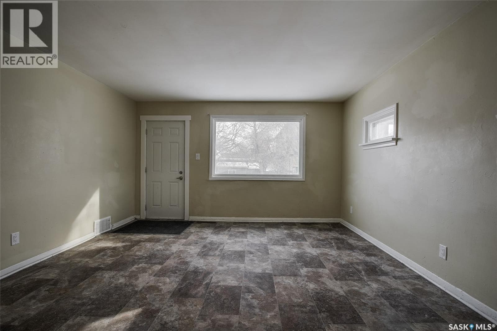 327 Q AVENUE S — photo 2
