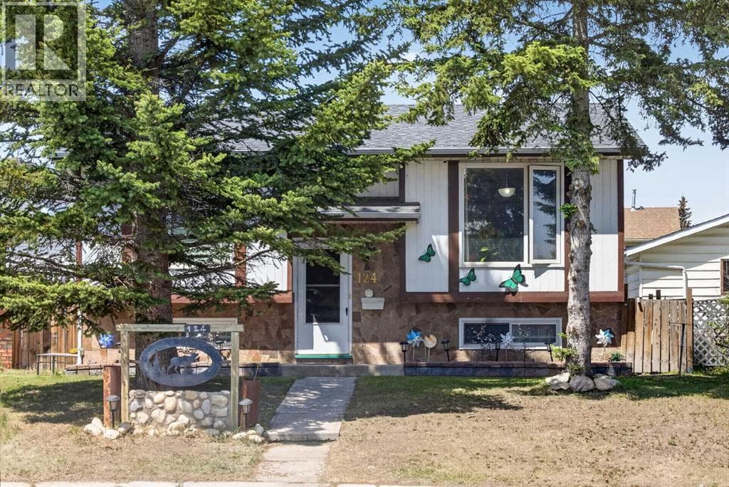 124 Falchurch Crescent NE