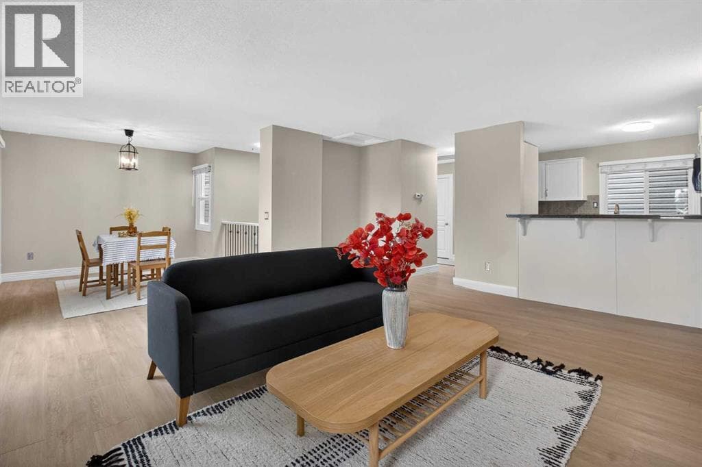 217, 36 Glamis Green SW