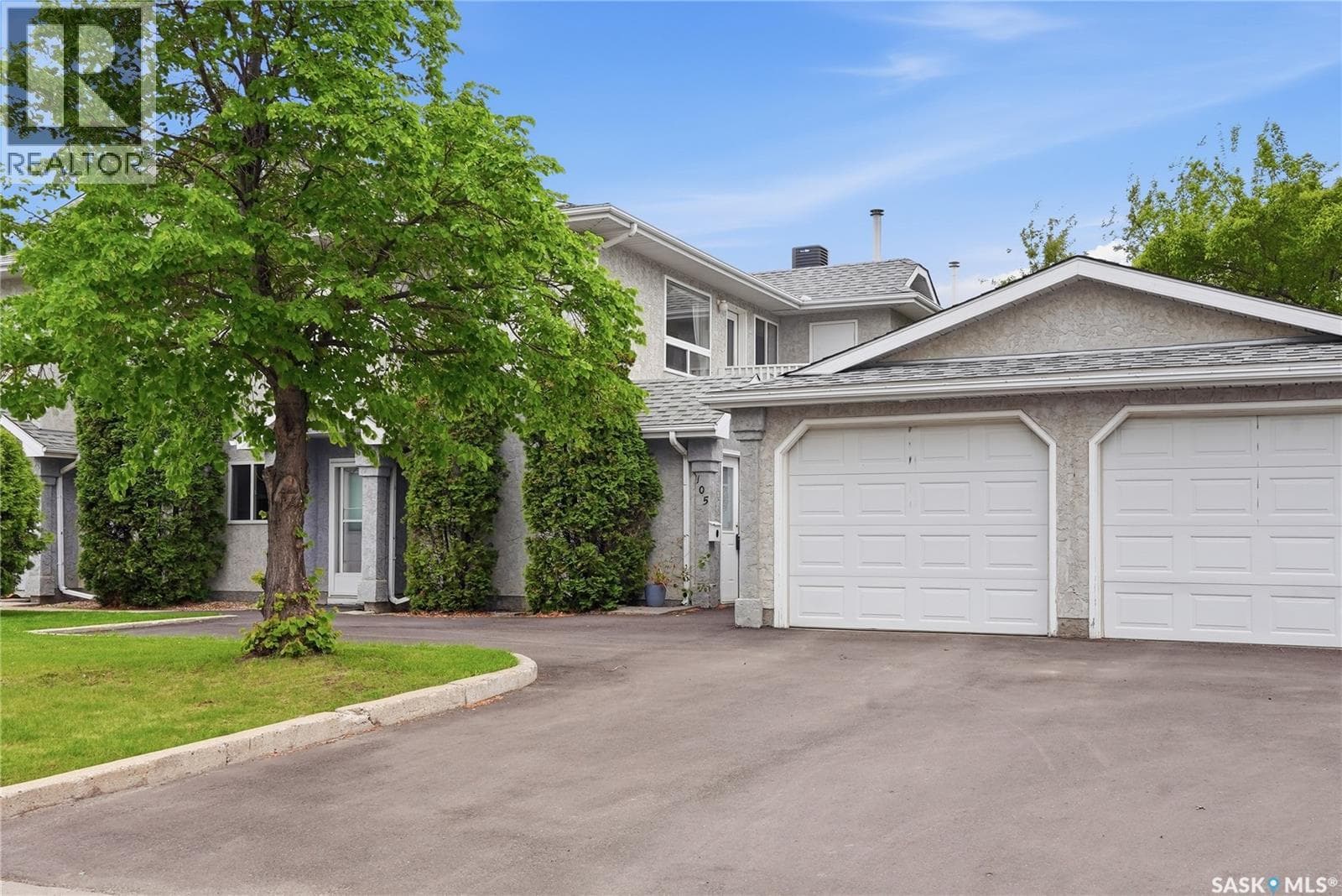 105 615 PEREHUDOFF CRESCENT
