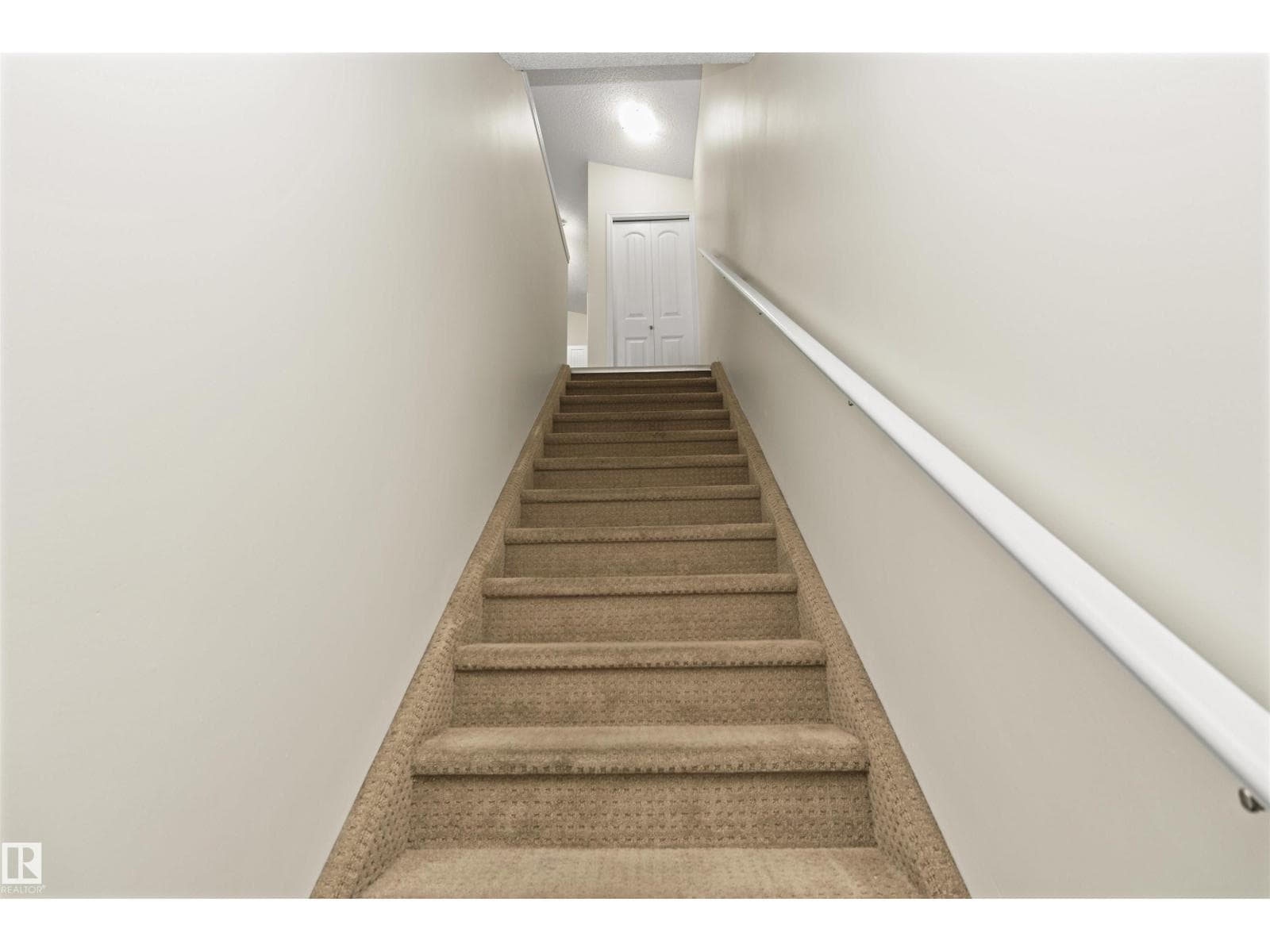 #75 604 62 ST SW — photo 3
