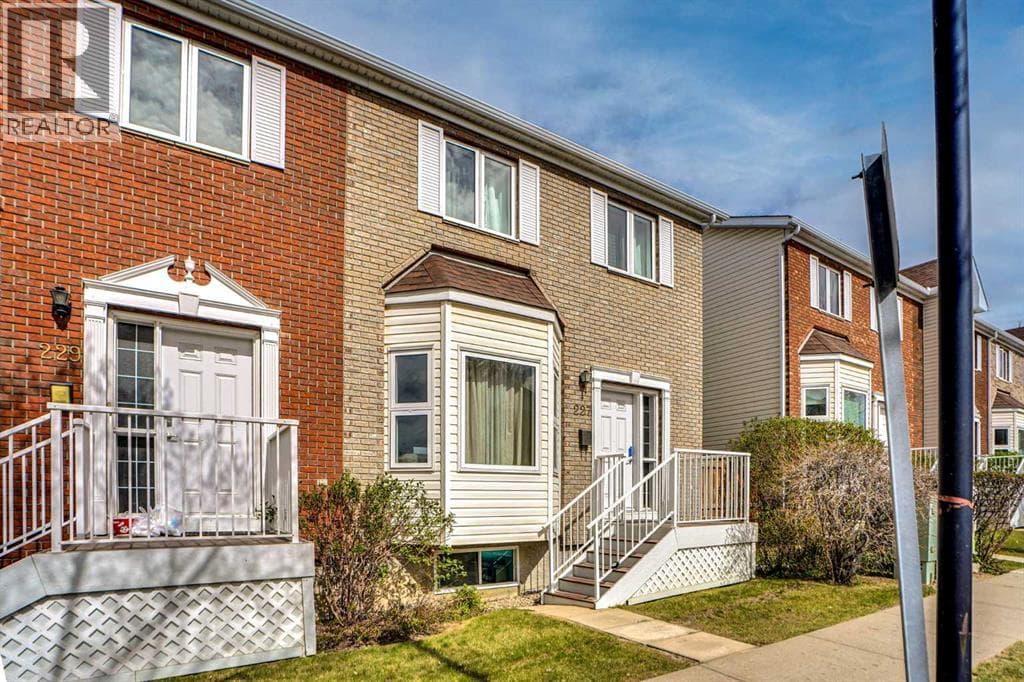 227 Citadel Lane NW — photo 3