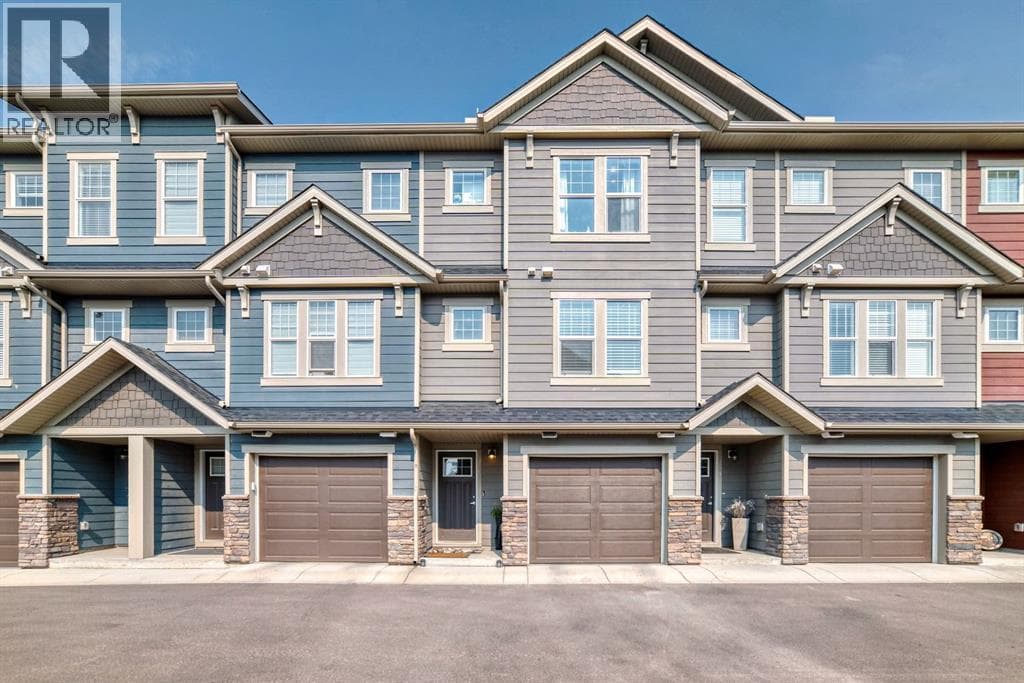 206 Cranbrook Square SE