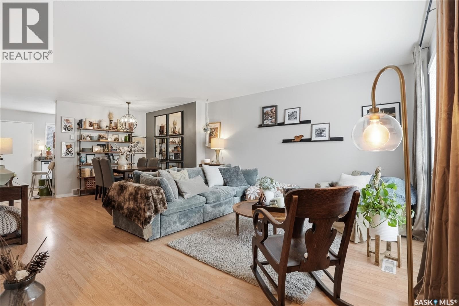 16 425 Pinehouse DRIVE — photo 3