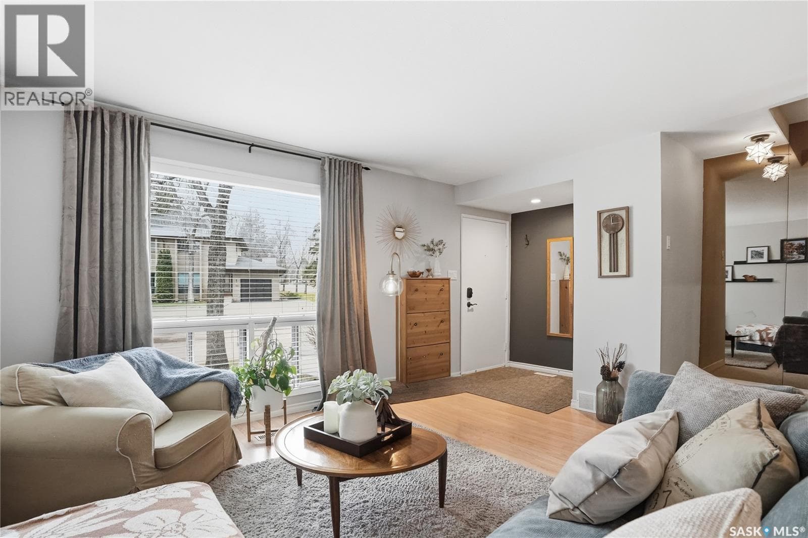 16 425 Pinehouse DRIVE — photo 5