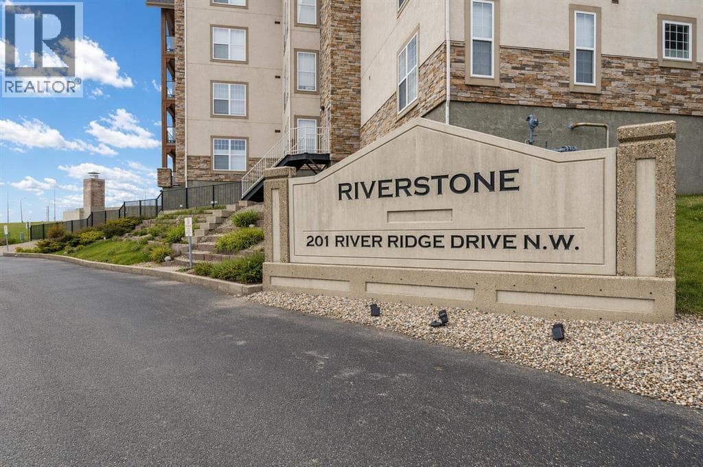 327, 201 River Ridge Drive NW