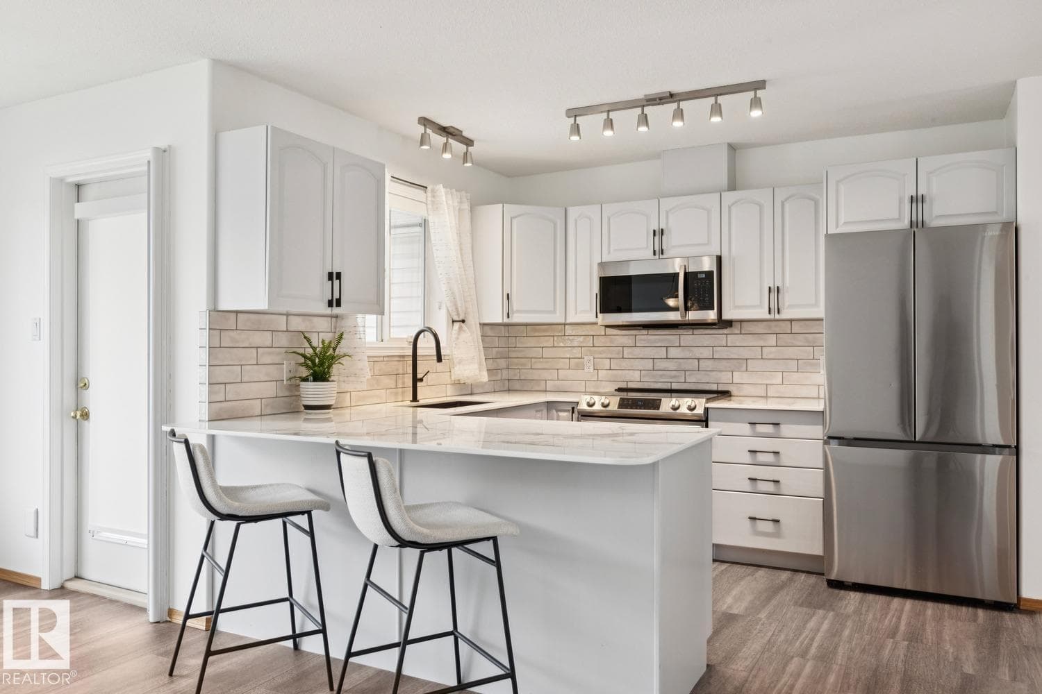#1 225 Blackburn DR SW SW