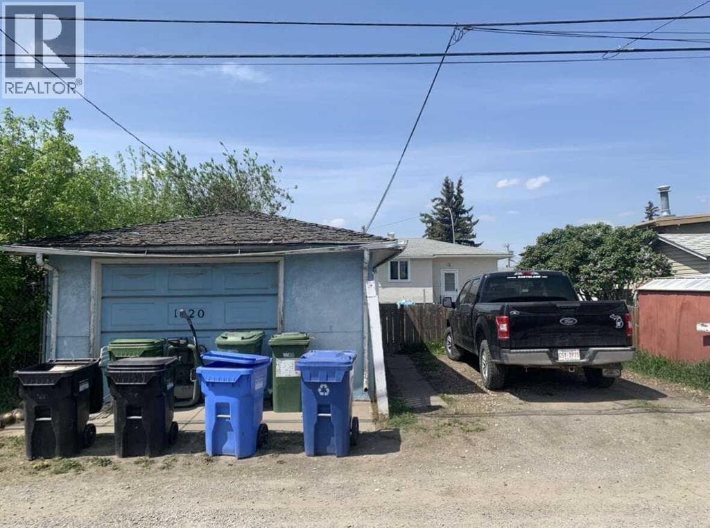 1820 41 Street SE — photo 3