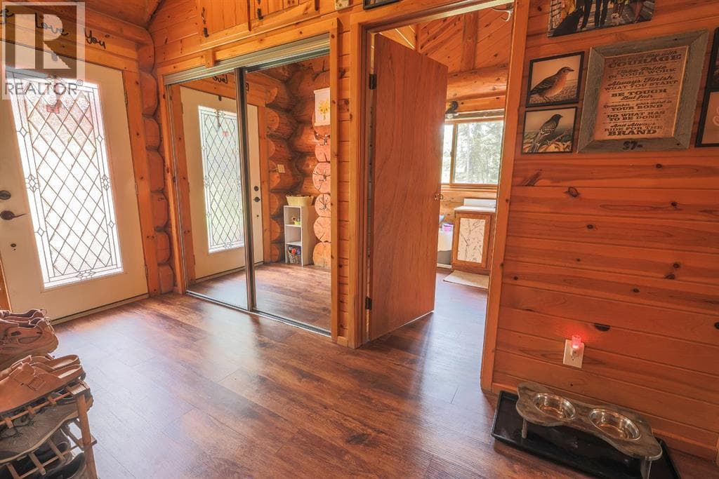 101 CLEARWATER HEIGHTS Drive — photo 4