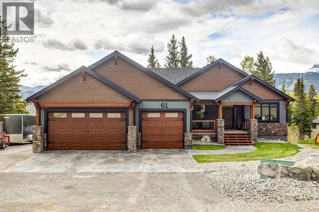 61 Kananaskis Place