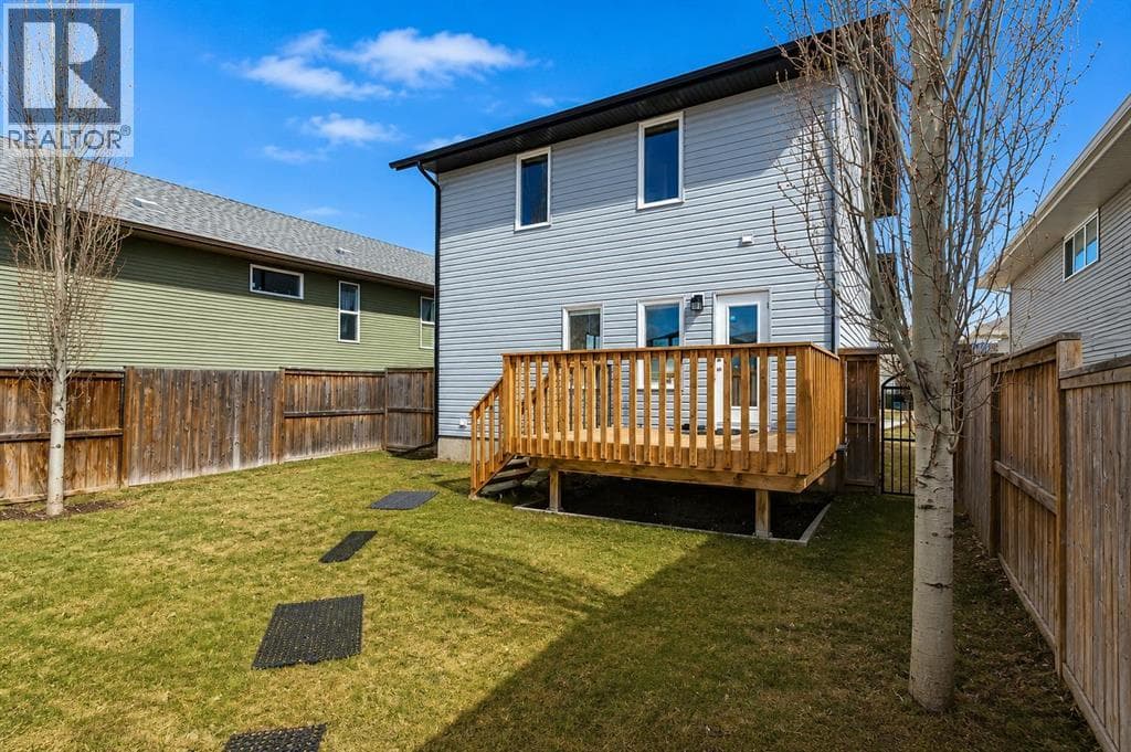 394 Teasdale Drive — photo 2