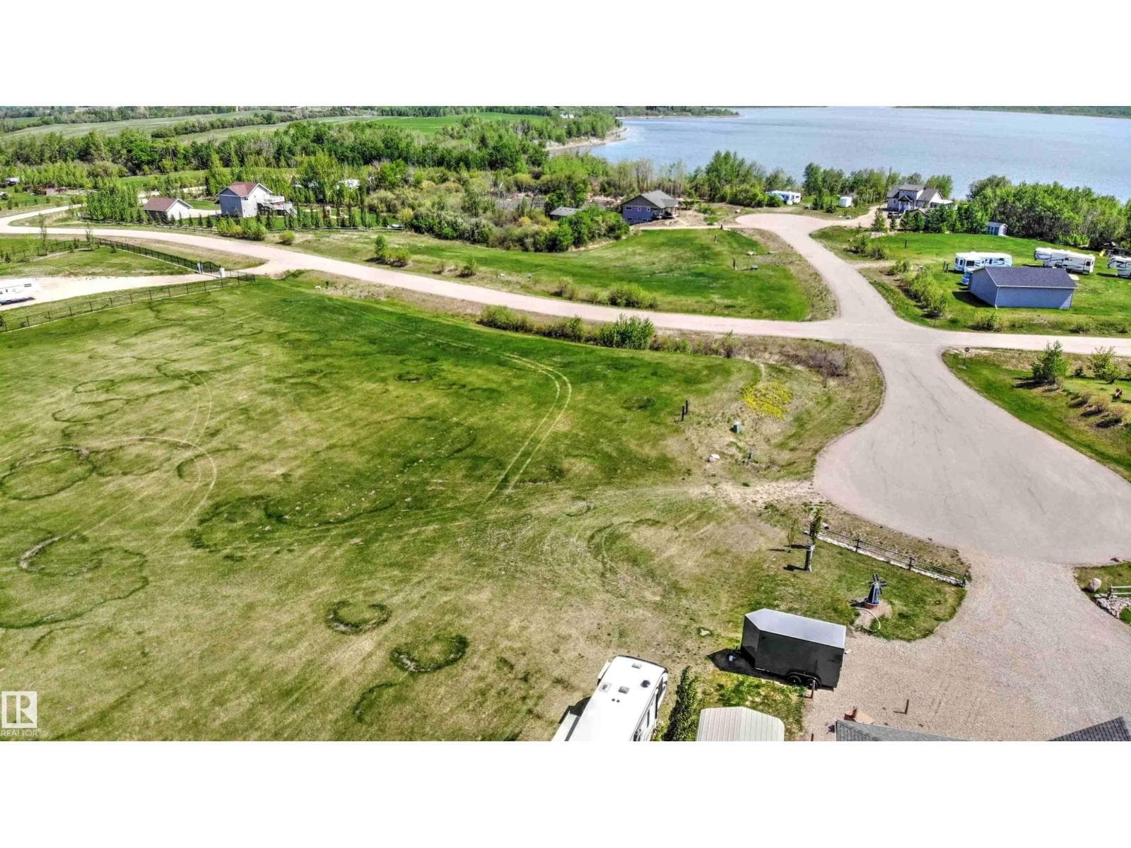 824 56316 RR 113 — photo 2