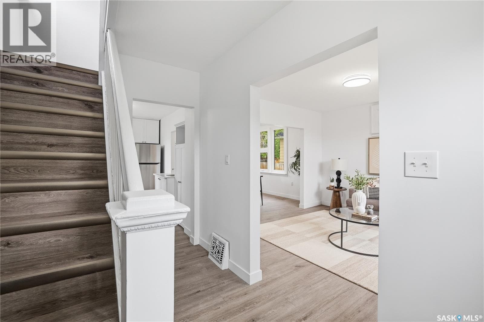 1376 KING STREET — photo 3